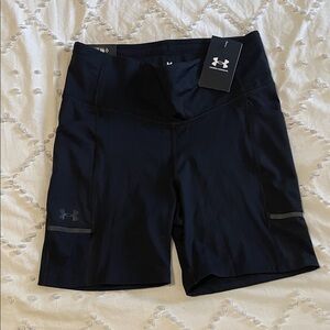 Under Armour Women's Black Launch 6” compression Athletic Shorts nwt medium